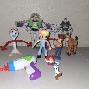 Disney Toy Story Assorted Kids Action Figures and Accessories - Multicolor